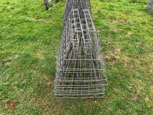 5 WIRE HOOK OVER SHEEP PEN HAY FEEDERS