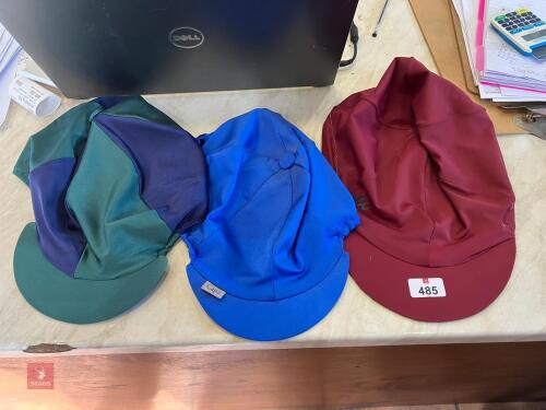 3 CAP SILKS