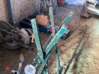 METAL LOG SAW HORSE - 6