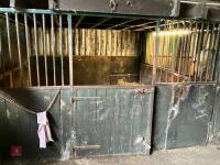 4 SECTIONAL STABLES *CANNOT BE REMOVED UNTIL 25TH JANUARY* - 6
