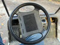 YAMAHA GOLF BUGGY - 23