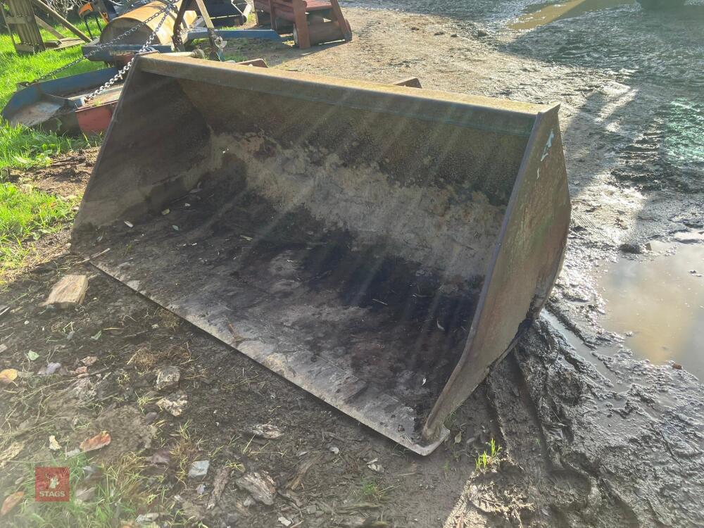 7&rsquo; FRONT TRACTOR BUCKET