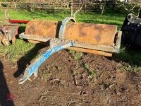 FLEMING 8&rsquo; BALLAST ROLLER