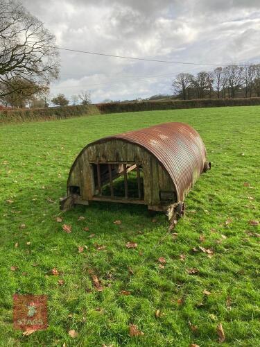 LAMB CREEP FEEDER