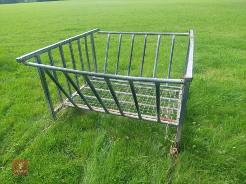 BALE CRADLE FOR LARGE ROUND BALES