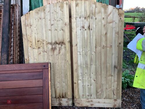 PAIR OF GATES (2)
