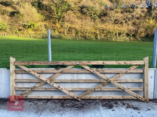 12' WOODEN GATE