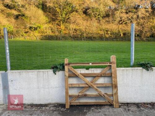 4' WOODEN GATE