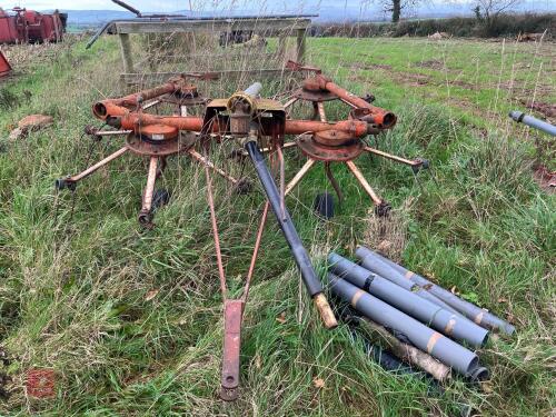 FAHR KH440 CENTIPEDE HAY TURNER (S/R)