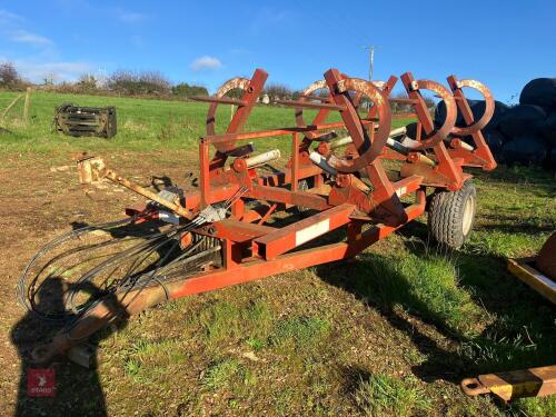 ROUND BALE COLLECTION TRAILER