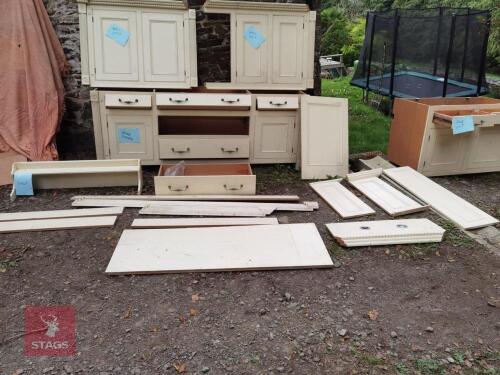 PERIOD SOLID PINE FARMHOUSE KITCHEN SET