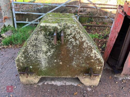 REAR TRACTOR CONCRETE WEIGHT