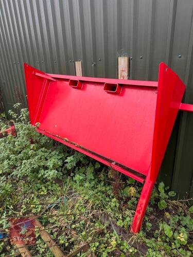 RICHARD WESTERN REAR SILAGE DOOR