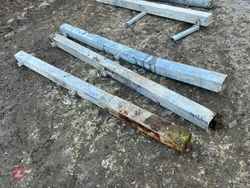 3 SQUARE GATE HANGING POSTS