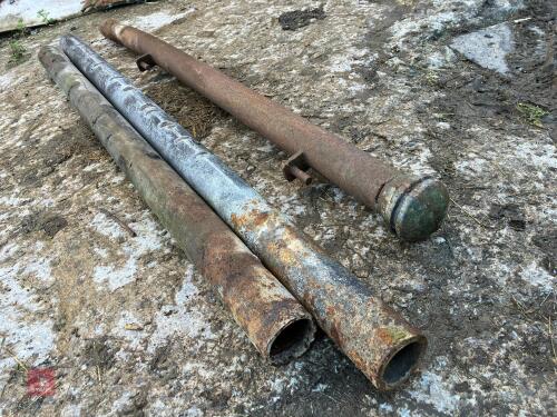 3 ROUND GATE POSTS
