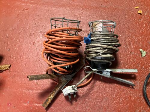 2 X 240V CLIP ON INSPECTION LIGHTS