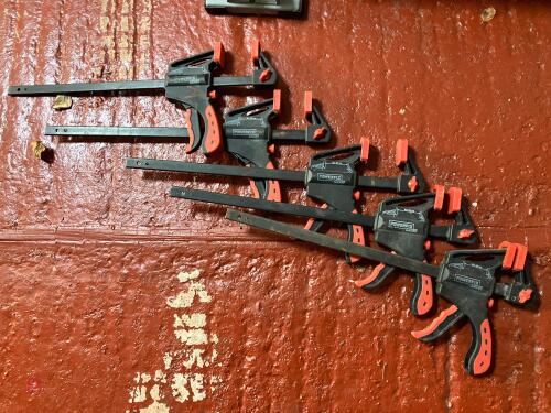 5 POWERFIX SQUEEZE CLAMPS (A)