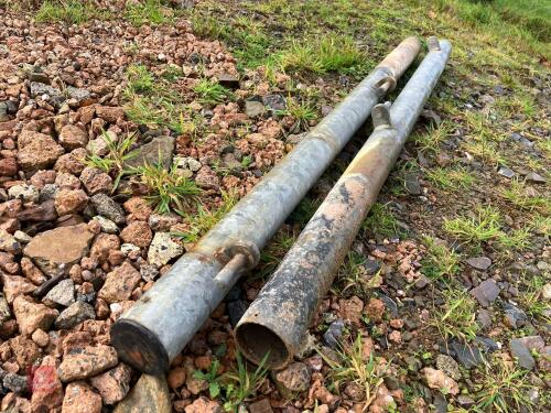 2 GALVANISED HANGING POSTS