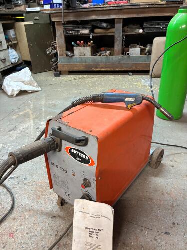 BUTTERS MIG WELDER