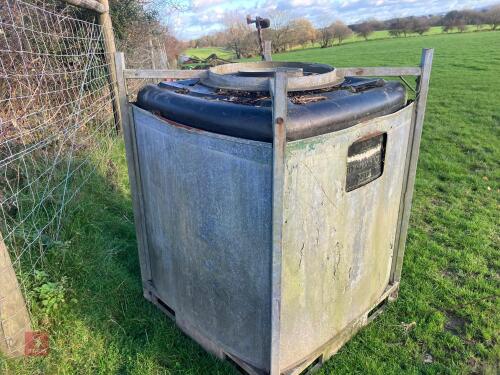 PLASTIC MOLASSES TANK