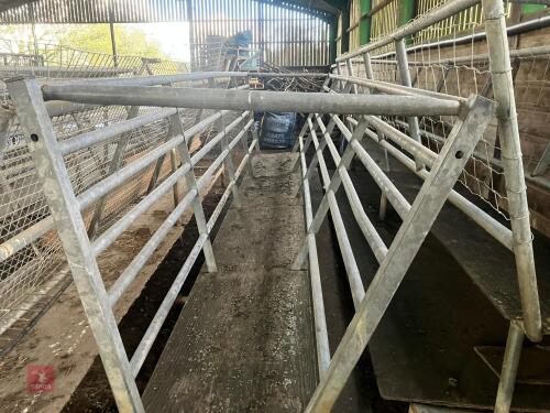 HOMEMADE 16' INDOOR HAY FEEDER (1)