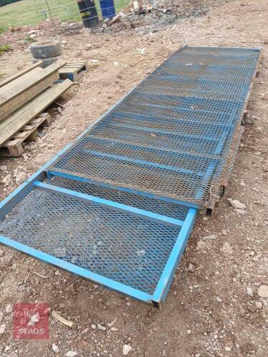 2 EXPANDED MESH PANELS