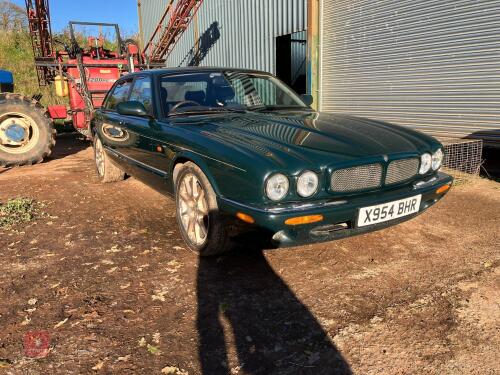 2000 4L JAGUAR XJR V8 SUPERCHARGED