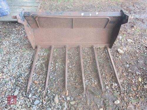 MASSEY FERGUSON DUNG FORK