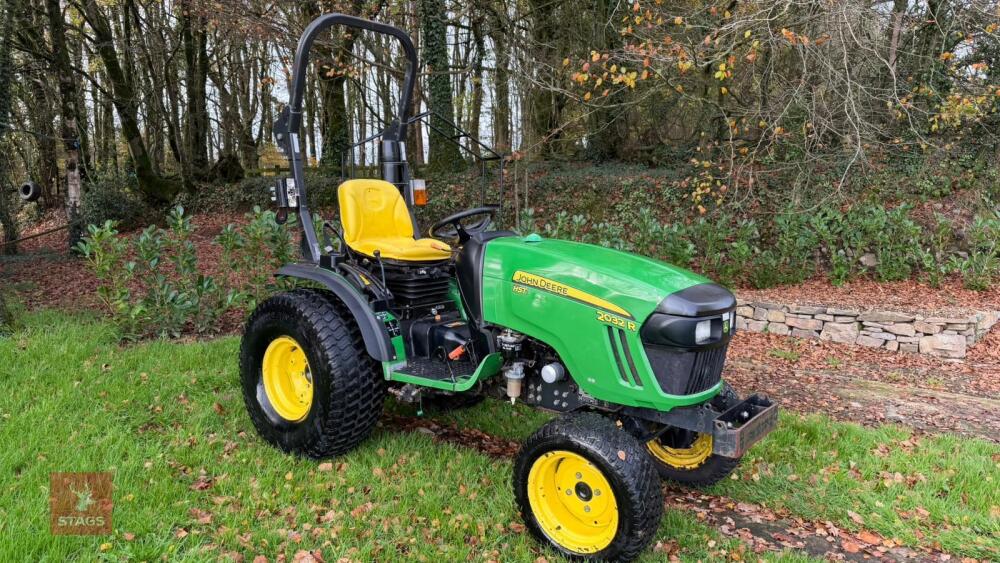 2013 JOHN DEERE 2032R COMPACT TRACTOR