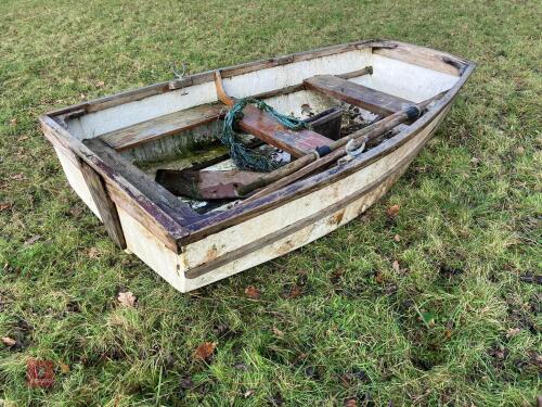 SMALL BOAT S/R