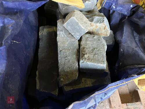 DUMPY BAG OF BLUE LIAS STONE (18)