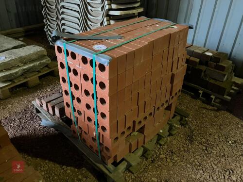 PALLET OF ENGINEERING BRICKS (11)