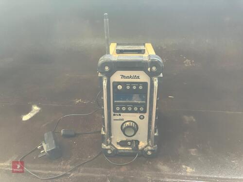 MAKITA DAB RADIO (60)