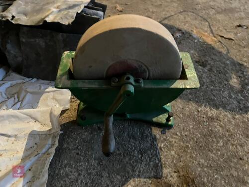 VINTAGE KNIFE SHARPENER
