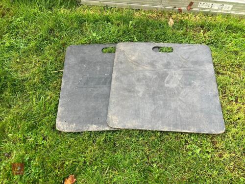2 PAULS PIG BOARDS