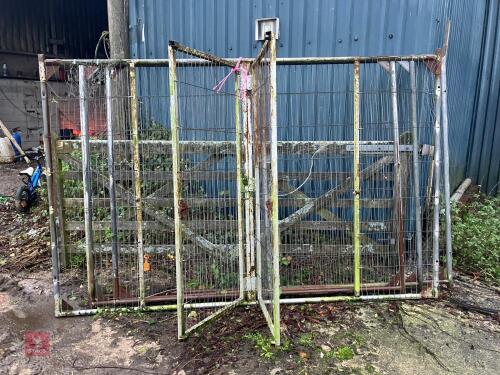 DOG KENNEL PANELS