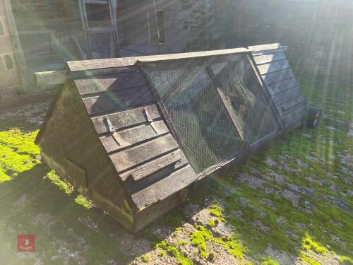 WOODEN MOBILE CHICKEN HOUSE