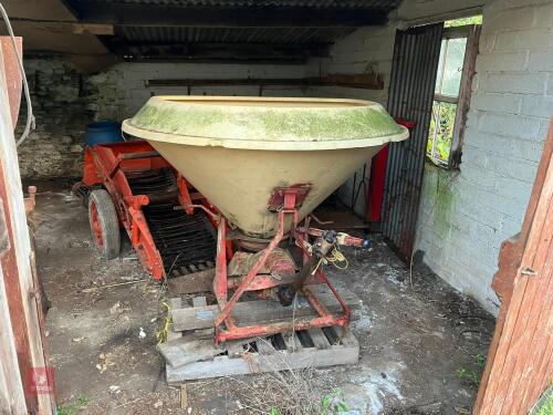 VICON FERTILISER SPREADER