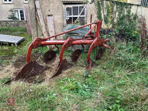 KVERNELAND 3 FURROW CONVENTIONAL PLOUGH