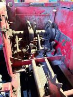 MASSEY FERGUSON 135 TRACTOR - 3