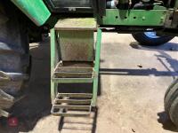 1977 JOHN DEERE 2130 2WD TRACTOR - 33