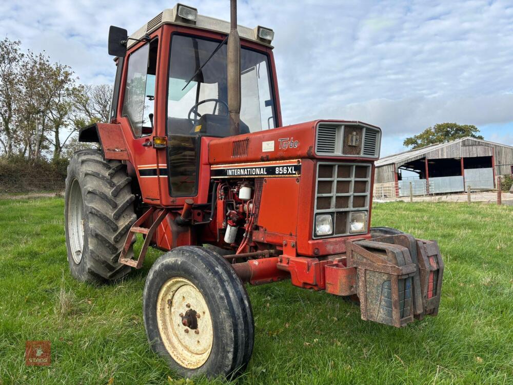 1985 INTERNATIONAL 856XL 2WD TRACTOR