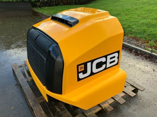 JCB LOADING SHOVEL BONNET COVER