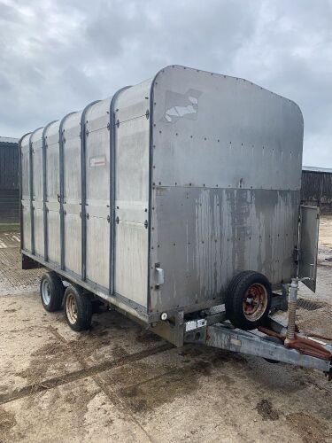 IFOR WILLIAMS 12' LIVESTOCK TRAILER