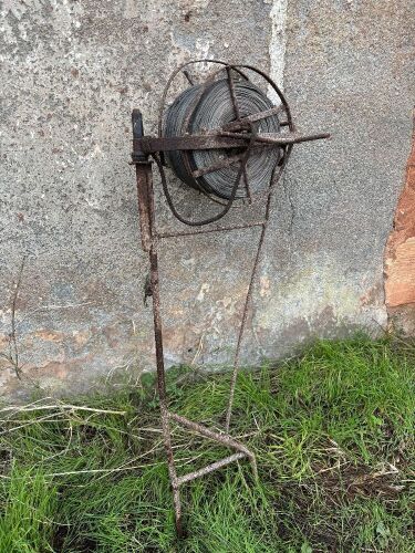 VINTAGE ELECTRIC FENCING REEL