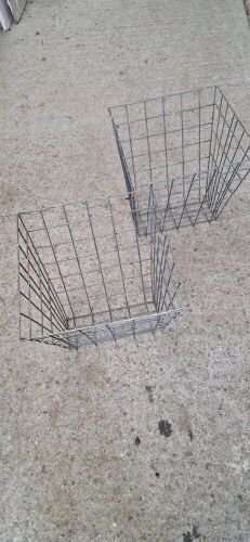 2 CLIP ON HAY RACKS