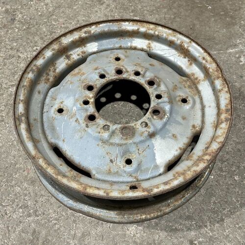 MASSEY FERGUSON FRONT WHEEL