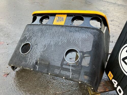 JCB FASTRAC 4220 FRONT GRILL