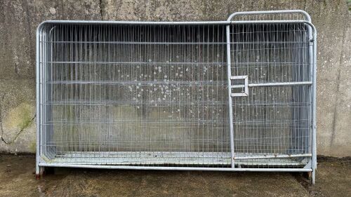 10 HERAS FENCING PANELS INC GATE