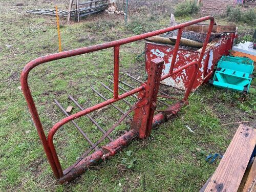 TIPPING BUCK RAKE